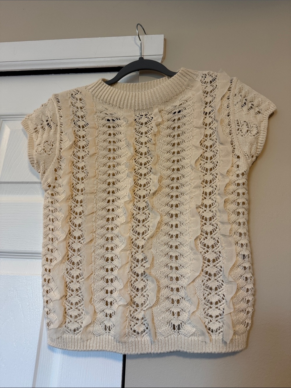 Cream Knit Lace-Pattern Short Sleeve Sweater